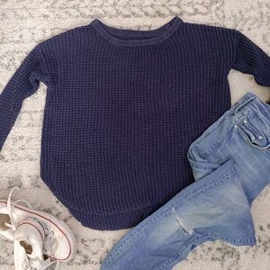 SALE🌻 AE navy sweater (was $12)